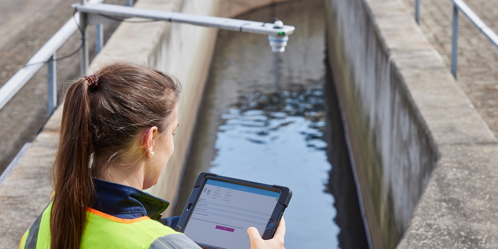 MicropilotFMR20B, medición de nivel, canal abierto, planta de tratamiento de aguas residuales, imagen de aplicación MicropilotFMR20B, medición de nivel, canal abierto, planta de tratamiento de aguas residuales