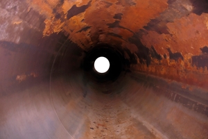 corrosión en una tubería de gas natural