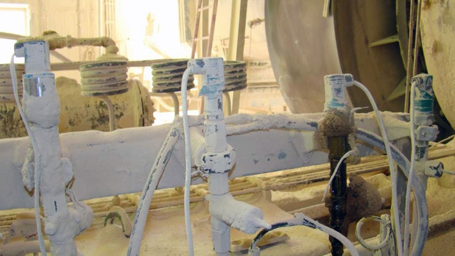 Para aumentar la eficiencia energética, las materias primas de la planta de cemento pueden precalentarse. Para aumentar la eficiencia energética, las materias primas de la planta de cemento pueden precalentarse.