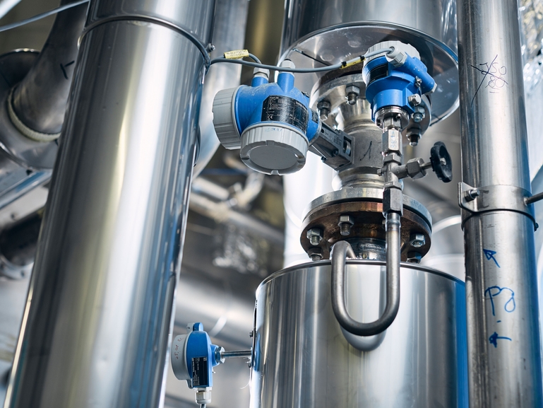 Imagen de unProwirlcaudalímetro Vortex de Endress+Hauser en una aplicación de vapor