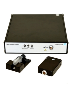 Foto del producto: vista superior frontal del accesorio de calibración Raman con XXXX