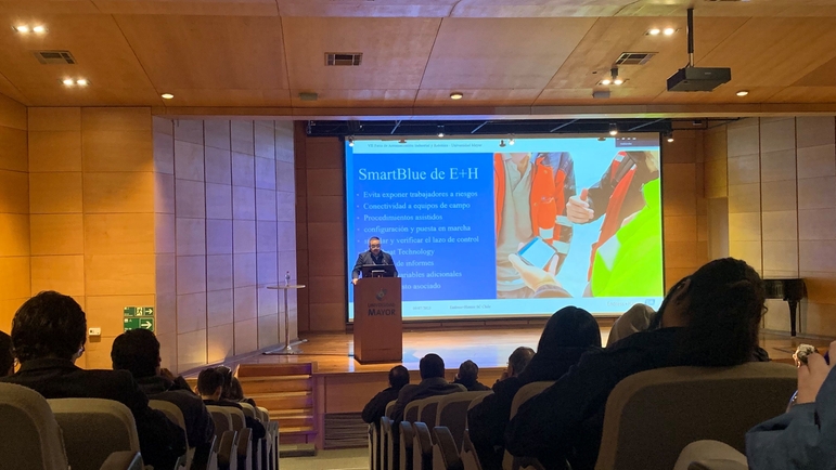Erwin Cárdenas gives seminar in Universidad Mayor
